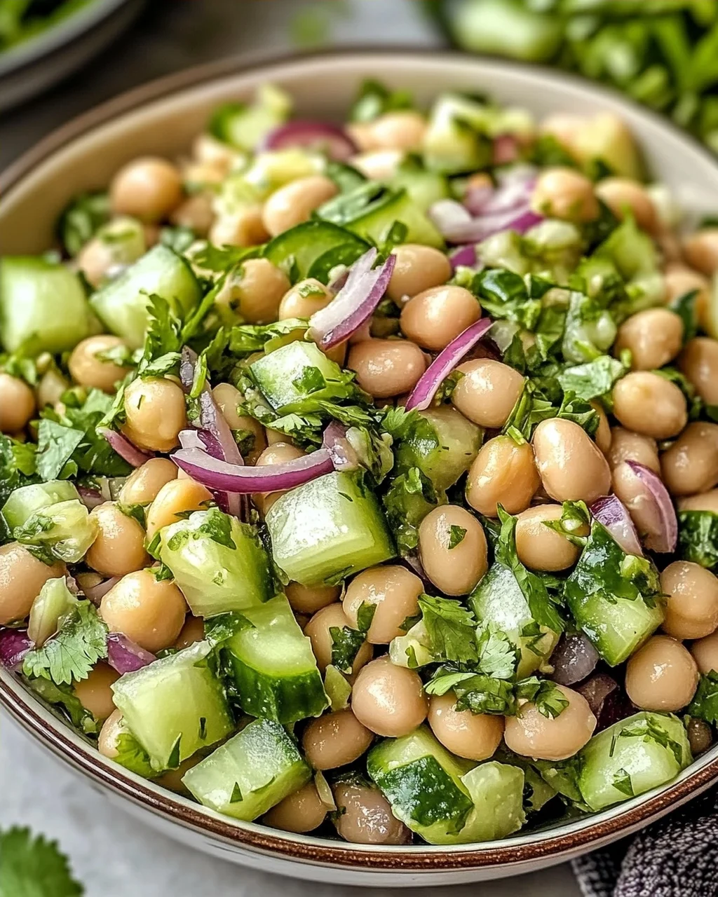 Marinierter Koriander-Limetten-Bohnen-Salat für den Genuss