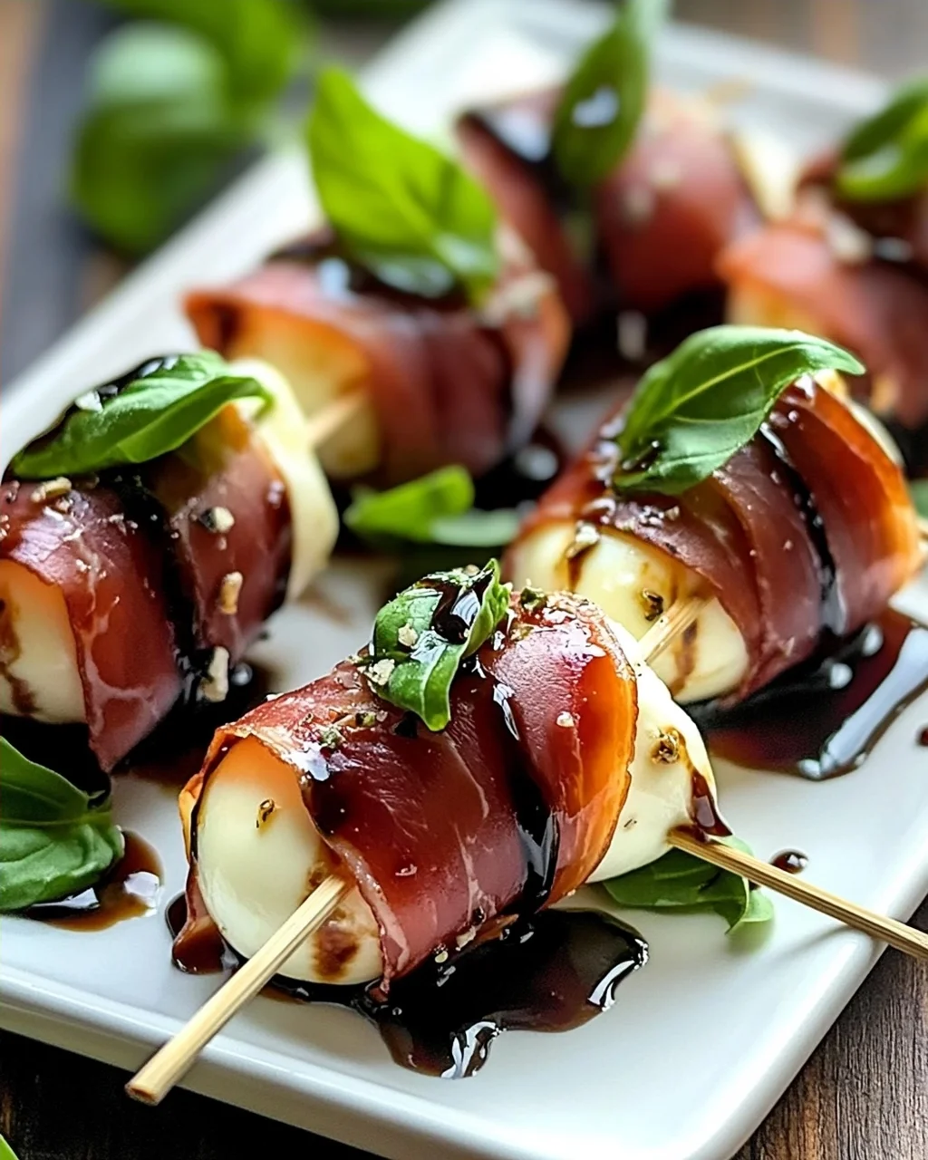 Zartschmelzende Beef Prosciutto Mozzarella Häppchen